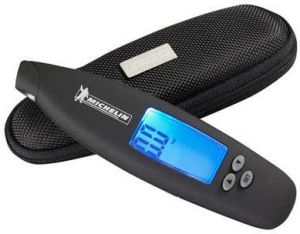 Digitálny pneumerač MICHELIN 0,35-7bar / 5-99psi